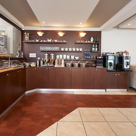 マイヤーホフ 3*